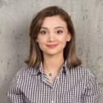 Testimonial women head shot 2